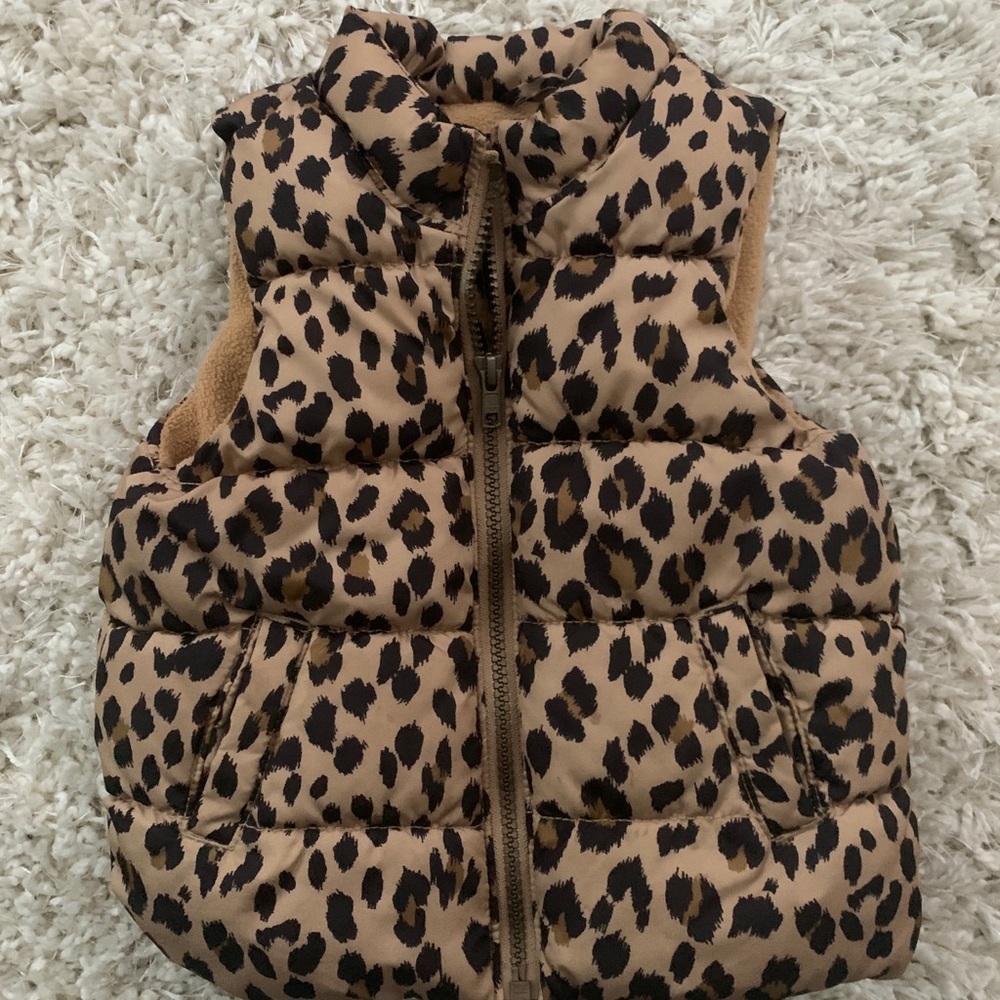 Toddler old navy Cheetah vest - Picture 4 of 6